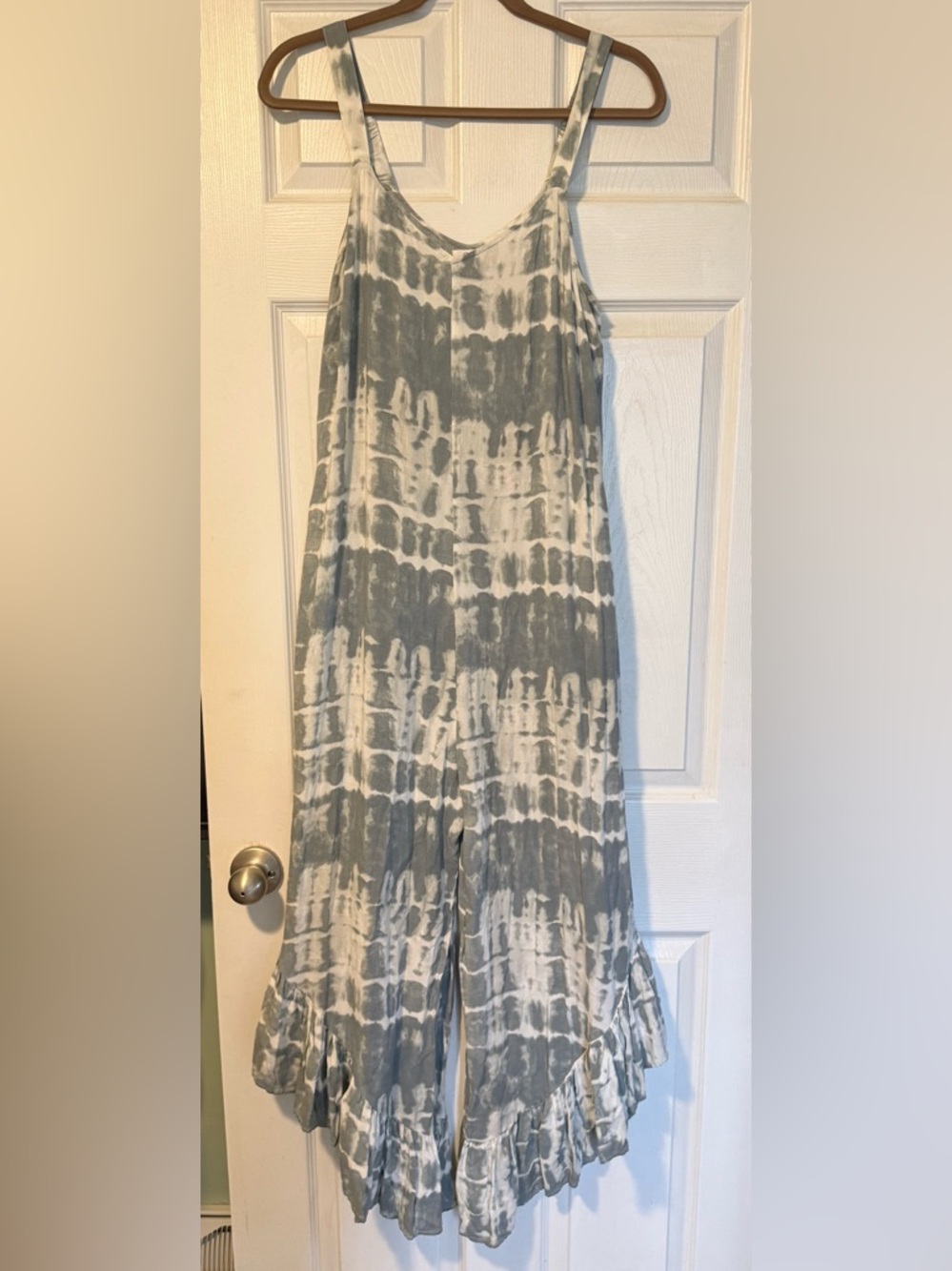 Japna tie-dye ruffle bottom culotte jumpsuit. Size M - Picture 5 of 9